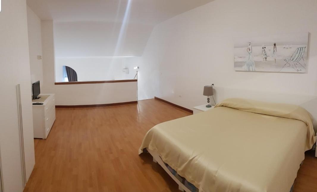 Sea 3* Nápoles